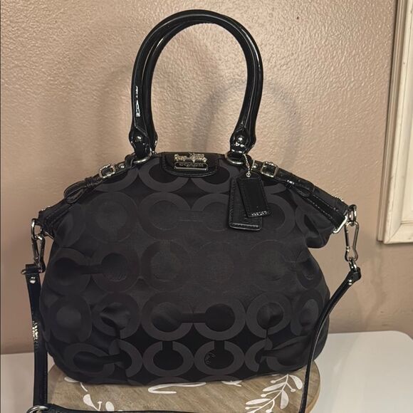 Coach Handbags - ⚪️Coach signature black Women's Bag